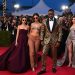 découvrez comment les stars révèlent leur personnalité à travers des associations de mode insolites. plongez dans l'univers fascinant des choix stylistiques audacieux qui redéfinissent les tendances et inspirent les fashionistas du monde entier.